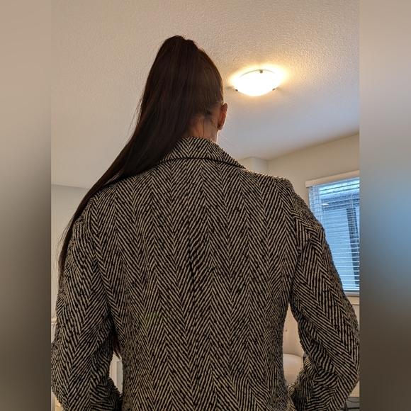 Single Button Herringbone Wool Coat - Picture 8 of 10